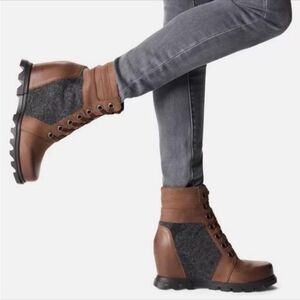 Sorel Brown and Gray Ankle Boots